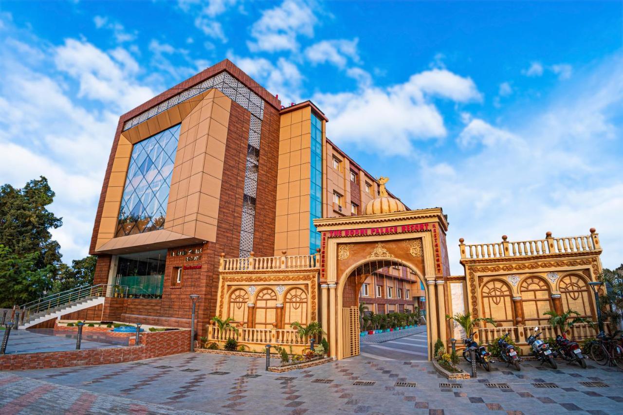 The Bodhi Palace Resort Экстерьер фото